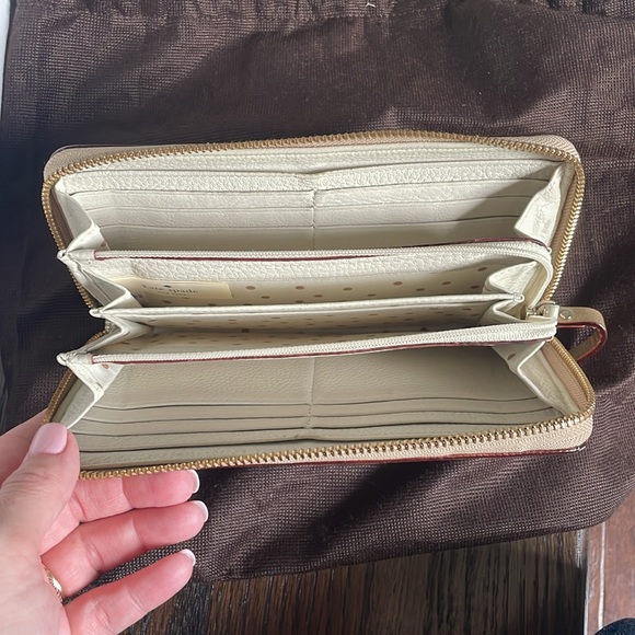 Kate spade wallet - Picture 4 of 4